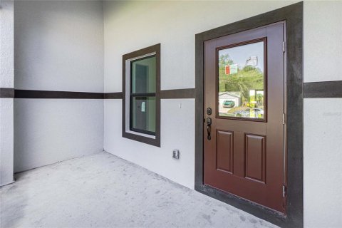Villa ou maison à vendre à Port Charlotte, Floride: 4 chambres, 185.71 m2 № 2226836 - photo 5