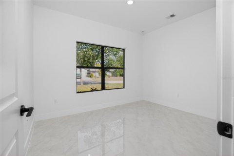Villa ou maison à vendre à Port Charlotte, Floride: 4 chambres, 185.71 m2 № 2226836 - photo 26