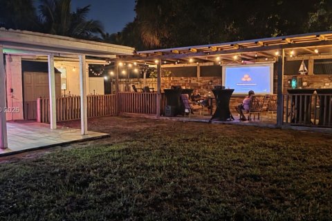 House in Fort Lauderdale, Florida 4 bedrooms, 133.41 sq.m. № 2001598 - photo 6