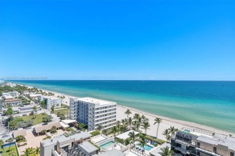 Condominio en venta en Hollywood, Florida, 2 dormitorios, 102.19 m2 № 1961577 - foto 20