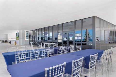 Condominio en venta en Hollywood, Florida, 2 dormitorios, 102.19 m2 № 1961577 - foto 29