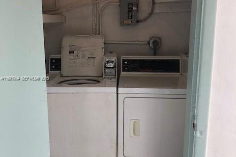 Copropriété à vendre à Miami, Floride: 33.44 m2 № 2082858 - photo 8