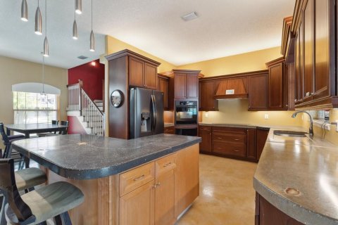 House in Eustis, Florida 5 bedrooms, 271.83 sq.m. № 1670849 - photo 19