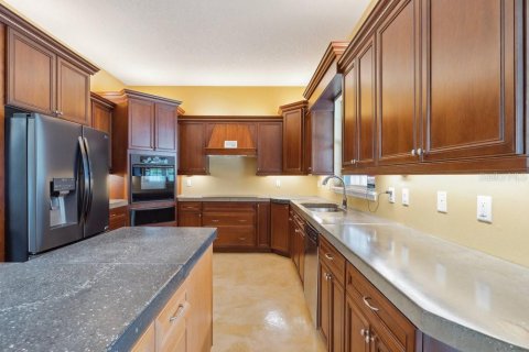 House in Eustis, Florida 5 bedrooms, 271.83 sq.m. № 1670849 - photo 18