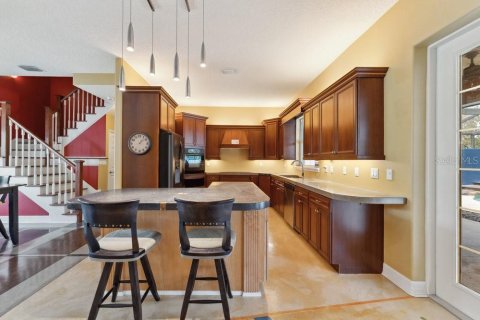 House in Eustis, Florida 5 bedrooms, 271.83 sq.m. № 1670849 - photo 17