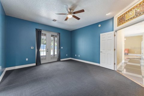 House in Eustis, Florida 5 bedrooms, 271.83 sq.m. № 1670849 - photo 27