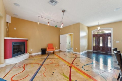 House in Eustis, Florida 5 bedrooms, 271.83 sq.m. № 1670849 - photo 12