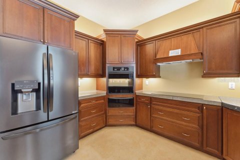 House in Eustis, Florida 5 bedrooms, 271.83 sq.m. № 1670849 - photo 20