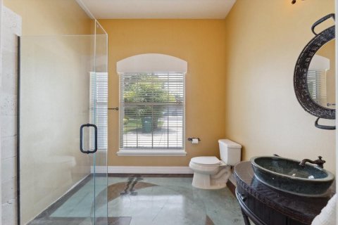 House in Eustis, Florida 5 bedrooms, 271.83 sq.m. № 1670849 - photo 24