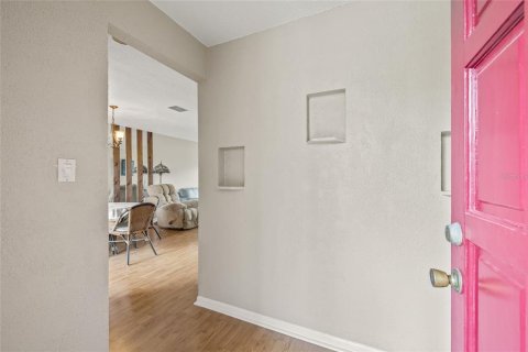 Condo in Tarpon Springs, Florida, 2 bedrooms  № 1837647 - photo 4