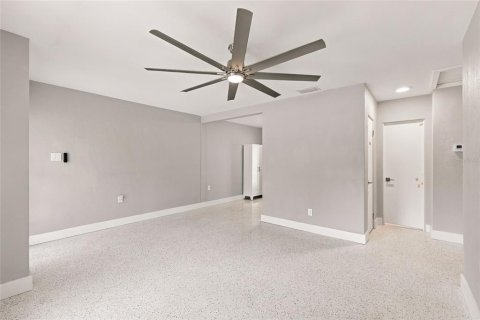 Appartement à louer à Saint Petersburg, Floride: 2 chambres, 74.32 m2 № 2386247 - photo 19