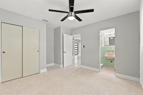 Appartement à louer à Saint Petersburg, Floride: 2 chambres, 74.32 m2 № 2386247 - photo 23