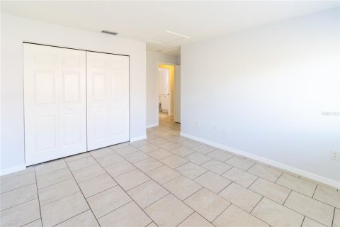 Immobilier commercial à vendre à Sarasota, Floride: 4 chambres, 168.8 m2 № 2425392 - photo 24