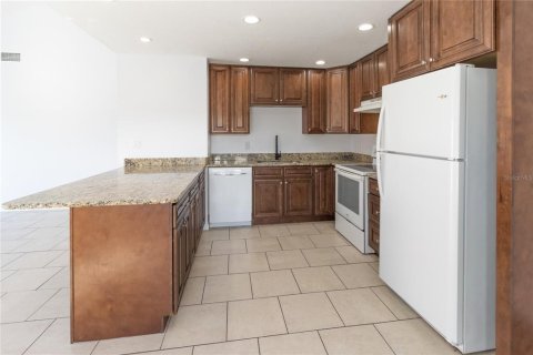 Immobilier commercial à vendre à Sarasota, Floride: 4 chambres, 168.8 m2 № 2425392 - photo 13