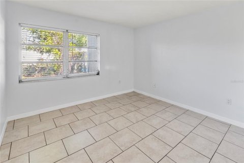 Immobilier commercial à vendre à Sarasota, Floride: 4 chambres, 168.8 m2 № 2425392 - photo 25
