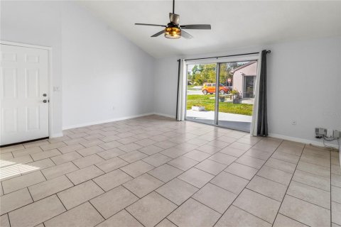 Immobilier commercial à vendre à Sarasota, Floride: 4 chambres, 168.8 m2 № 2425392 - photo 17