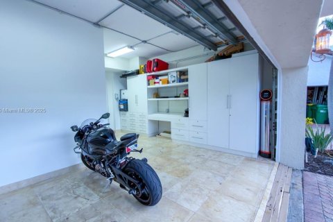 Casa en venta en Aventura, Florida, 3 dormitorios, 215.07 m2 № 2017341 - foto 27