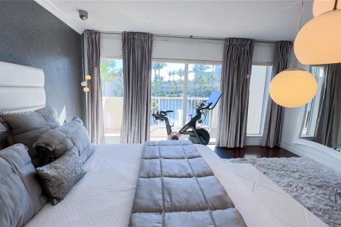 Casa en venta en Aventura, Florida, 3 dormitorios, 215.07 m2 № 2017341 - foto 16