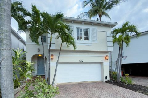 Casa en venta en Aventura, Florida, 3 dormitorios, 215.07 m2 № 2017341 - foto 2