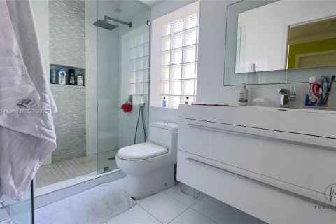 Casa en venta en Aventura, Florida, 3 dormitorios, 215.07 m2 № 2017341 - foto 25