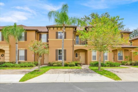 Townhouse in Davenport, Florida 3 bedrooms, 138.61 sq.m. № 1910380 - photo 1