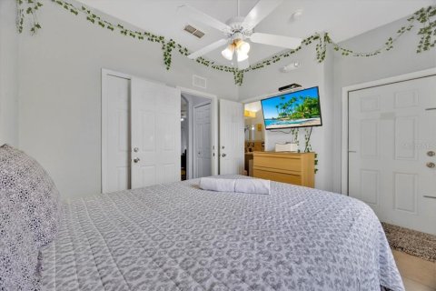 Townhouse in Davenport, Florida 3 bedrooms, 138.61 sq.m. № 1910380 - photo 8