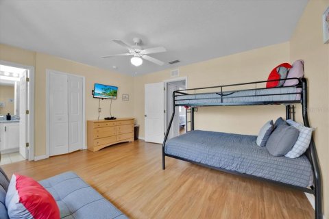 Townhouse in Davenport, Florida 3 bedrooms, 138.61 sq.m. № 1910380 - photo 24