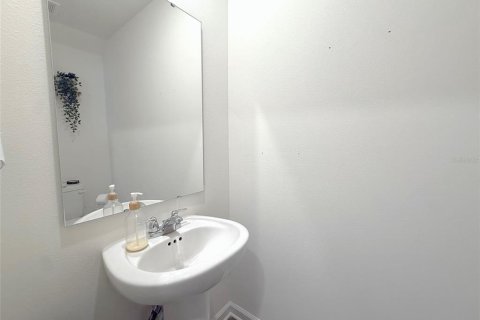 Villa ou maison à louer à Haines City, Floride: 4 chambres, 184.04 m2 № 2317330 - photo 9