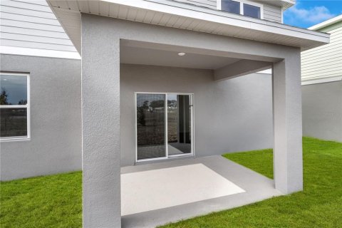 House in Palm Bay, Florida 5 bedrooms, 226.12 sq.m. № 2207560 - photo 21