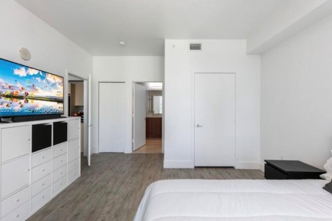Copropriété à louer à Miami, Floride: 2 chambres, 94.02 m2 № 2251398 - photo 6