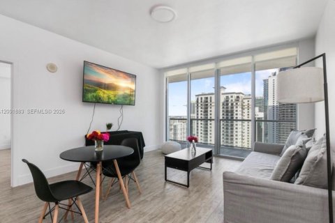 Copropriété à louer à Miami, Floride: 2 chambres, 94.02 m2 № 2251398 - photo 4
