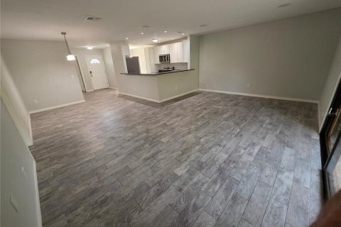 Copropriété à louer à Altamonte Springs, Floride: 3 chambres, 139.54 m2 № 2403513 - photo 3