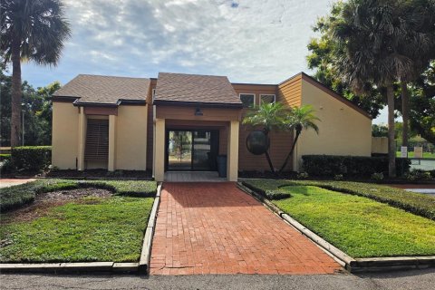 Copropriété à louer à Altamonte Springs, Floride: 3 chambres, 139.54 m2 № 2403513 - photo 14