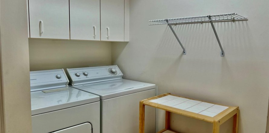 Condominio en Tamarac, Florida, 2 dormitorios № 996232