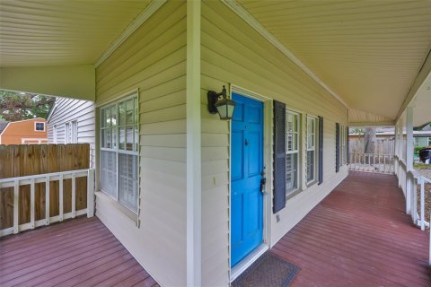 Casa en venta en Tampa, Florida, 4 dormitorios, 193.05 m2 № 1798210 - foto 2