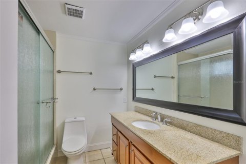 Casa en venta en Tampa, Florida, 4 dormitorios, 193.05 m2 № 1798210 - foto 19