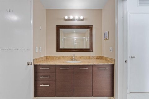 Condominio en venta en Aventura, Florida, 2 dormitorios, 111.85 m2 № 1965436 - foto 23