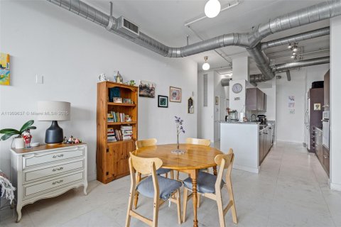 Condominio en venta en Aventura, Florida, 2 dormitorios, 111.85 m2 № 1965436 - foto 9