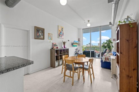 Condominio en venta en Aventura, Florida, 2 dormitorios, 111.85 m2 № 1965436 - foto 4