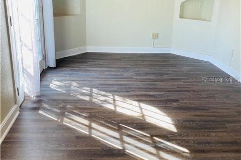 Снять в аренду коммерческую недвижимость в Орландо, Флорида 216.65м2, № 1915287 - фото 4