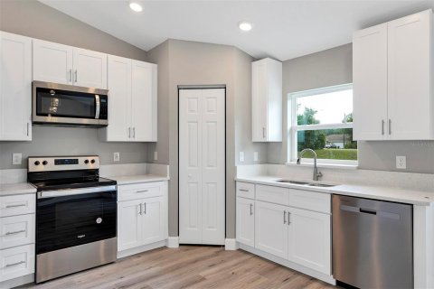 Casa en alquiler en Ocala, Florida, 3 dormitorios, 133.69 m2 № 1915339 - foto 5