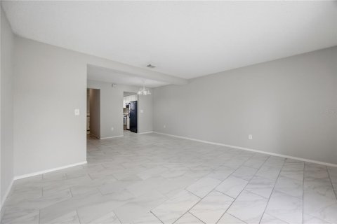 Copropriété à louer à Kissimmee, Floride: 3 chambres, 101.08 m2 № 2389247 - photo 5