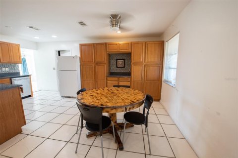 Casa en venta en Port Charlotte, Florida, 3 dormitorios, 147.9 m2 № 1634504 - foto 5