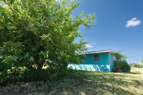 Casa en venta en Port Charlotte, Florida, 3 dormitorios, 147.9 m2 № 1634504 - foto 6