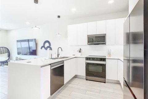 Villa ou maison à vendre à Clermont, Floride: 3 chambres, 172.33 m2 № 2341535 - photo 13