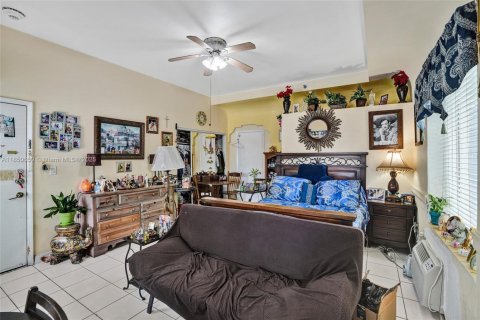 Condo in Miami Beach, Florida  № 1857544 - photo 6