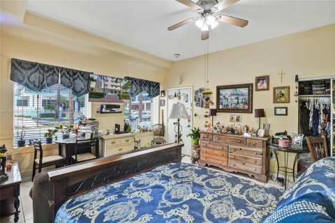 Condo in Miami Beach, Florida  № 1857544 - photo 7