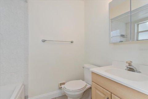 Villa ou maison à vendre à Ocoee, Floride: 3 chambres, 118.73 m2 № 2225683 - photo 12