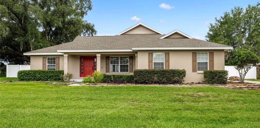 Villa ou maison à Belleview, Floride 3 chambres, 177.16 m2 № 1797192