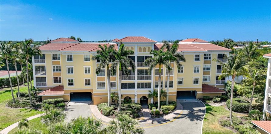 Condo à Punta Gorda, Floride, 3 chambres  № 2199760